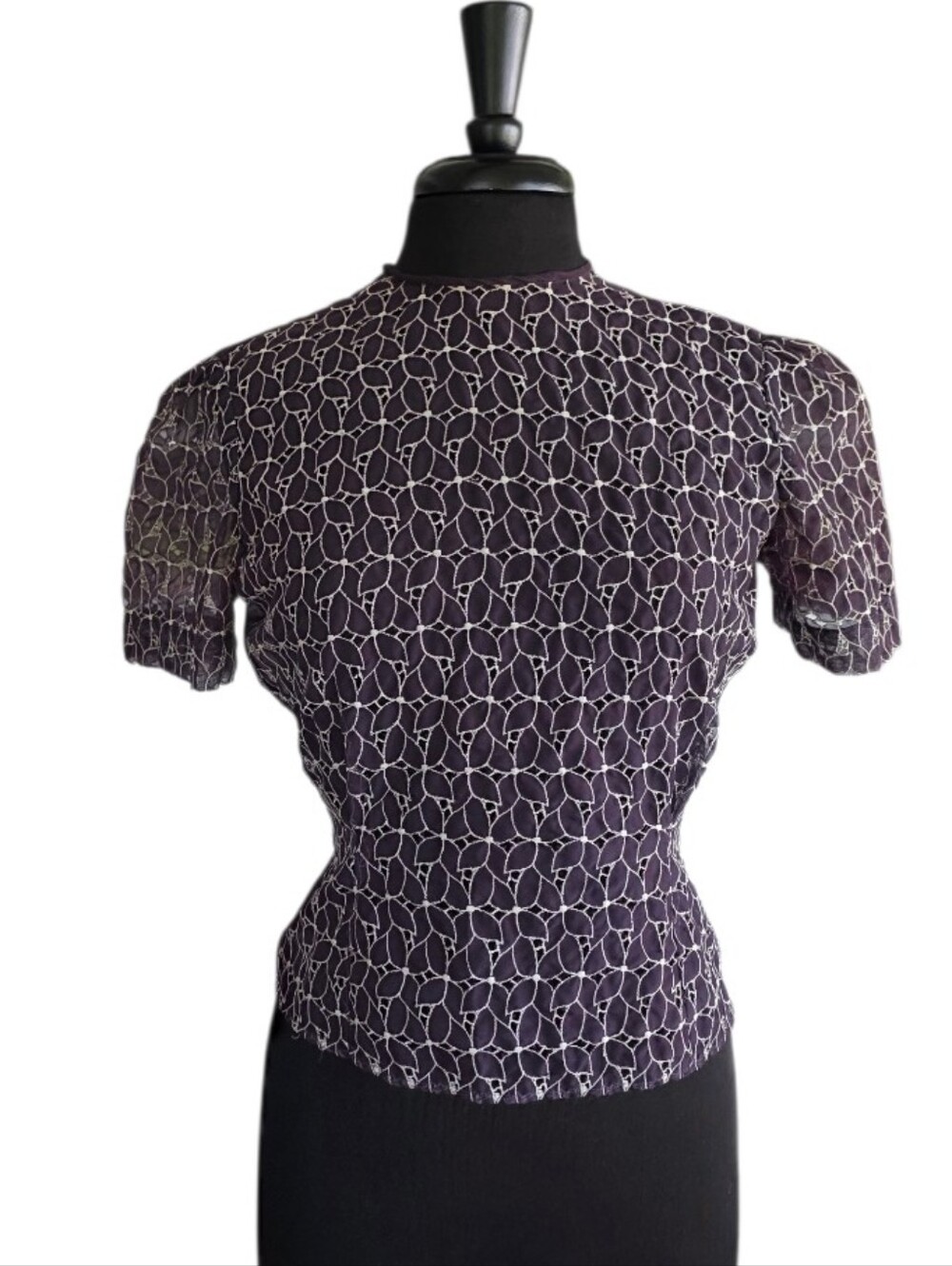 Vintage 60s Judy Bond XS? Purple Short Sleeve Top with White Embroidery Blouse